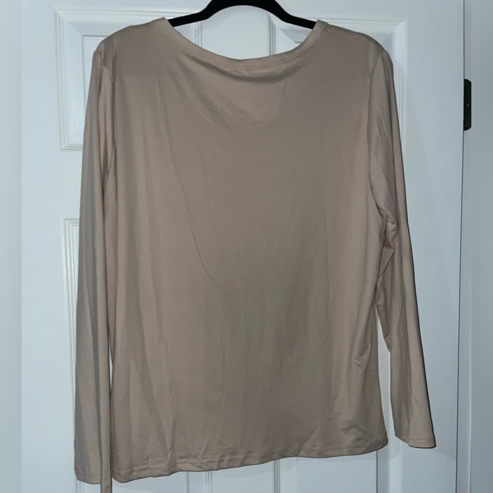 Graphic Long Sleeve Tee - Beige - Picture 4 of 5
